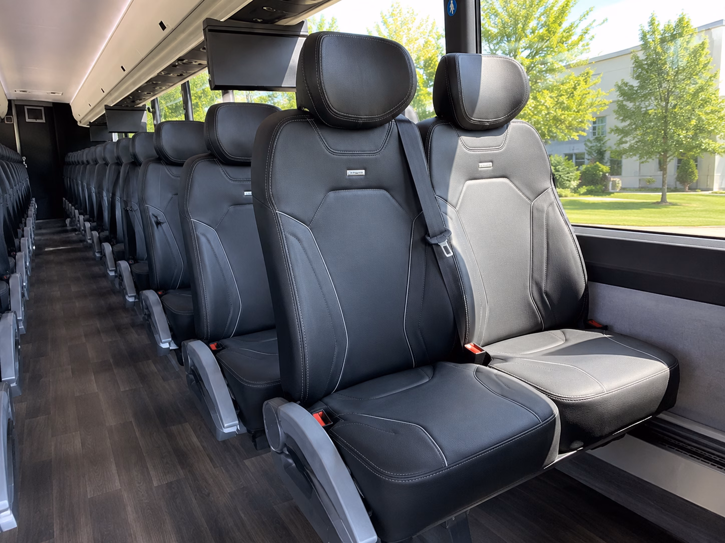 buses to the temecula valley balloon and wine festival at lake skinner