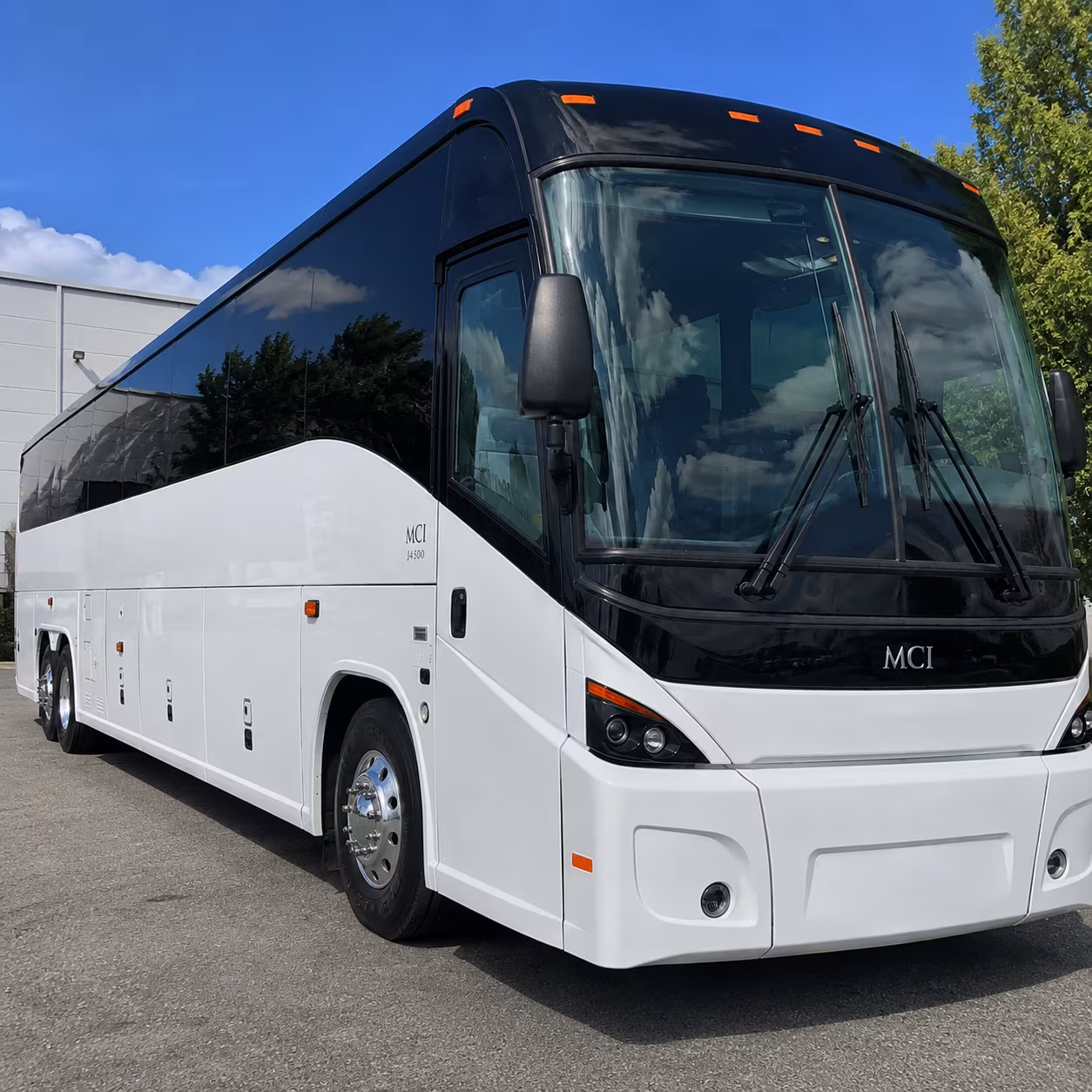 shuttle buses for mcas miramar operations and training events