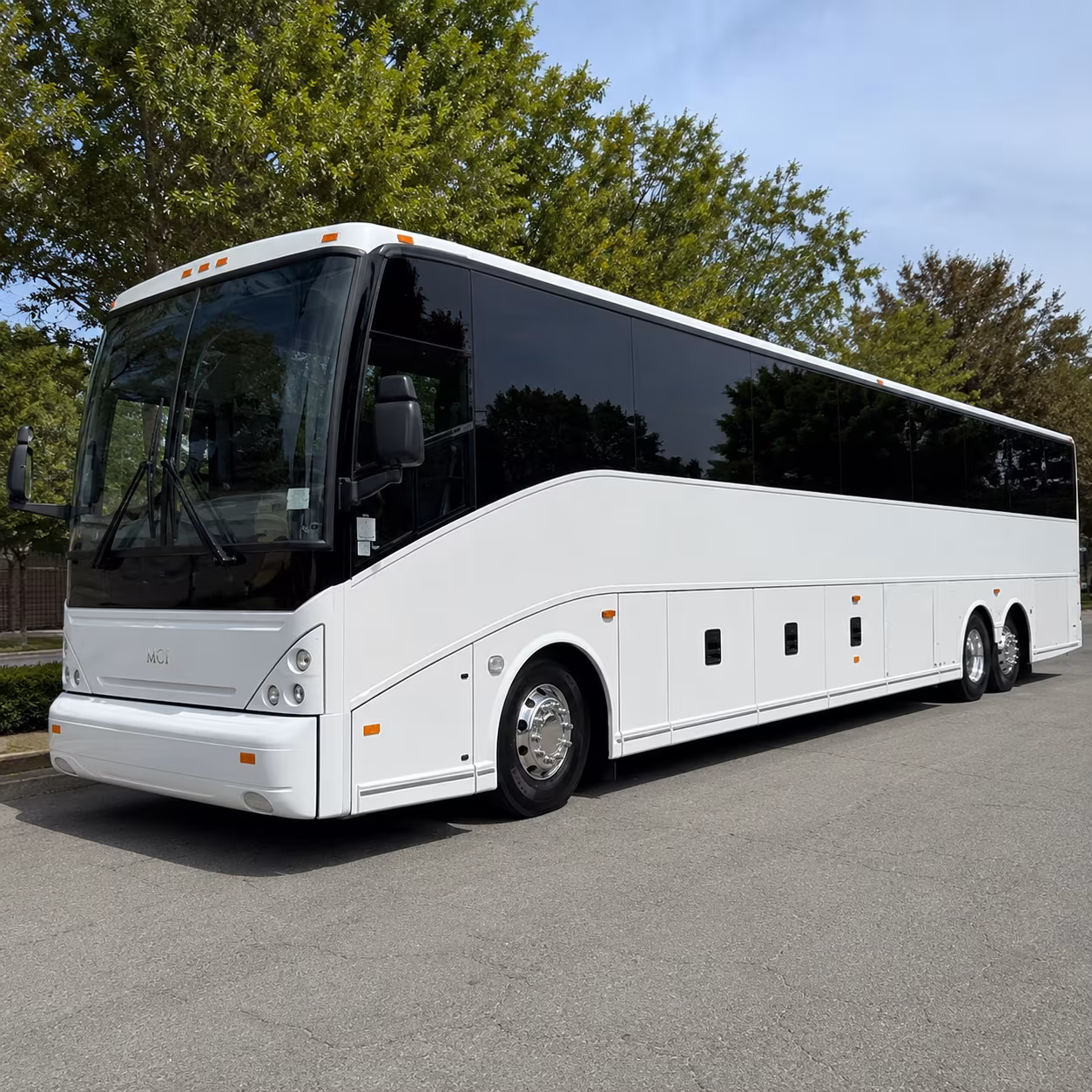 shuttle buses for shift workers at sycuan casino resort and east county hospitality sites