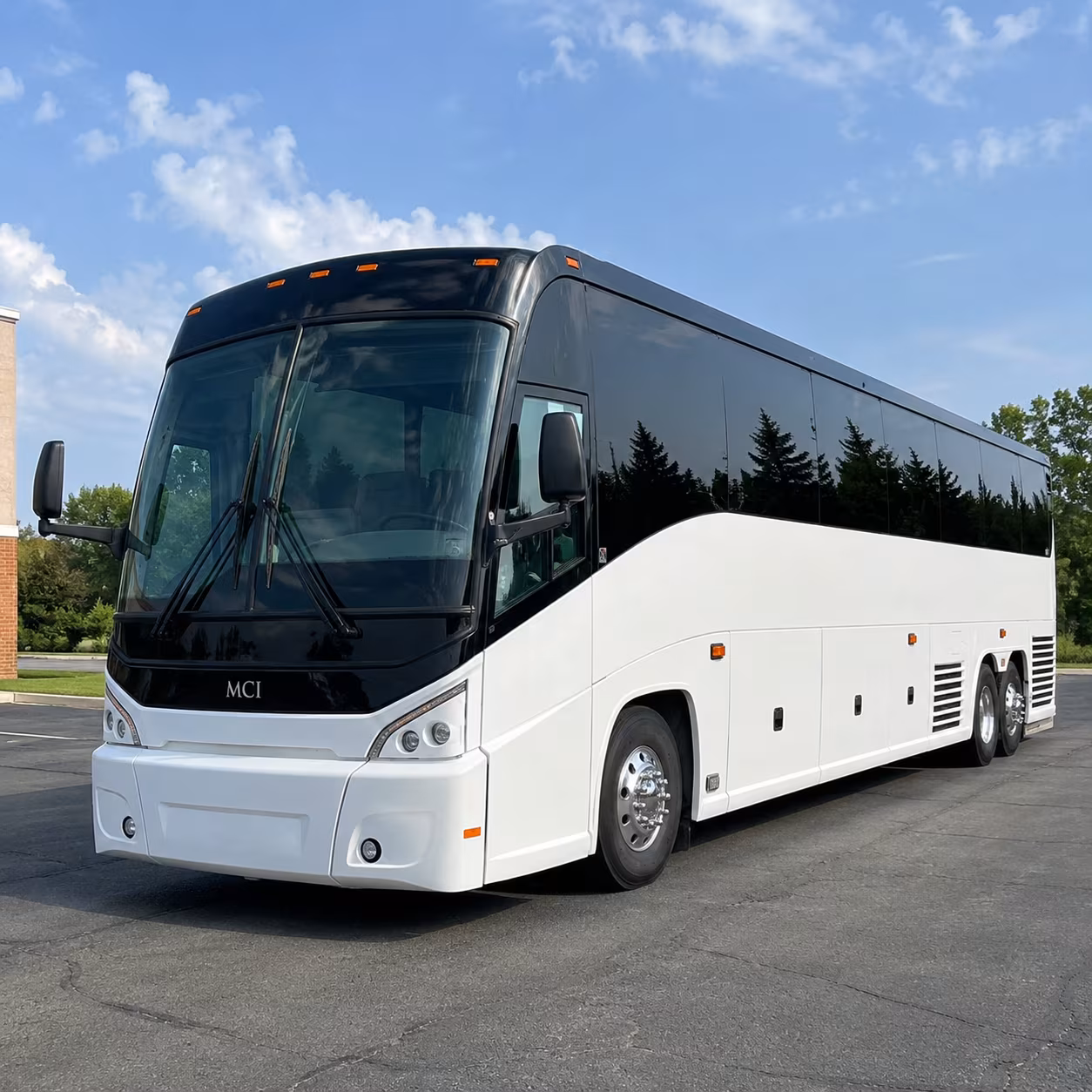 shuttle buses to north island credit union amphitheatre in chula vista